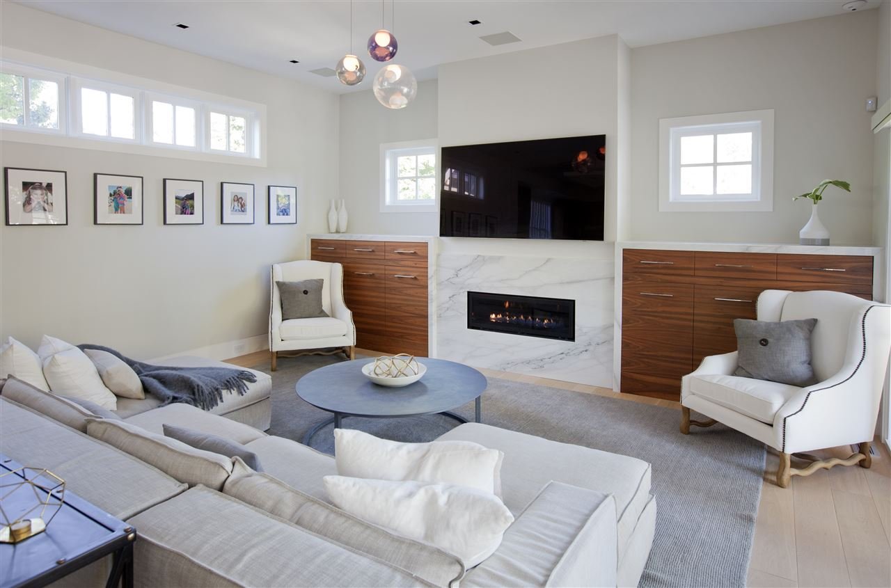 1707 W 38th Ave