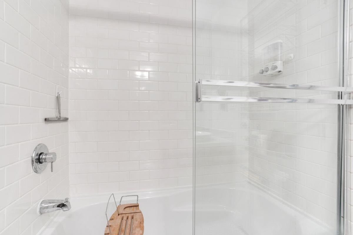 301-1050 Smithe Street, Vancouver