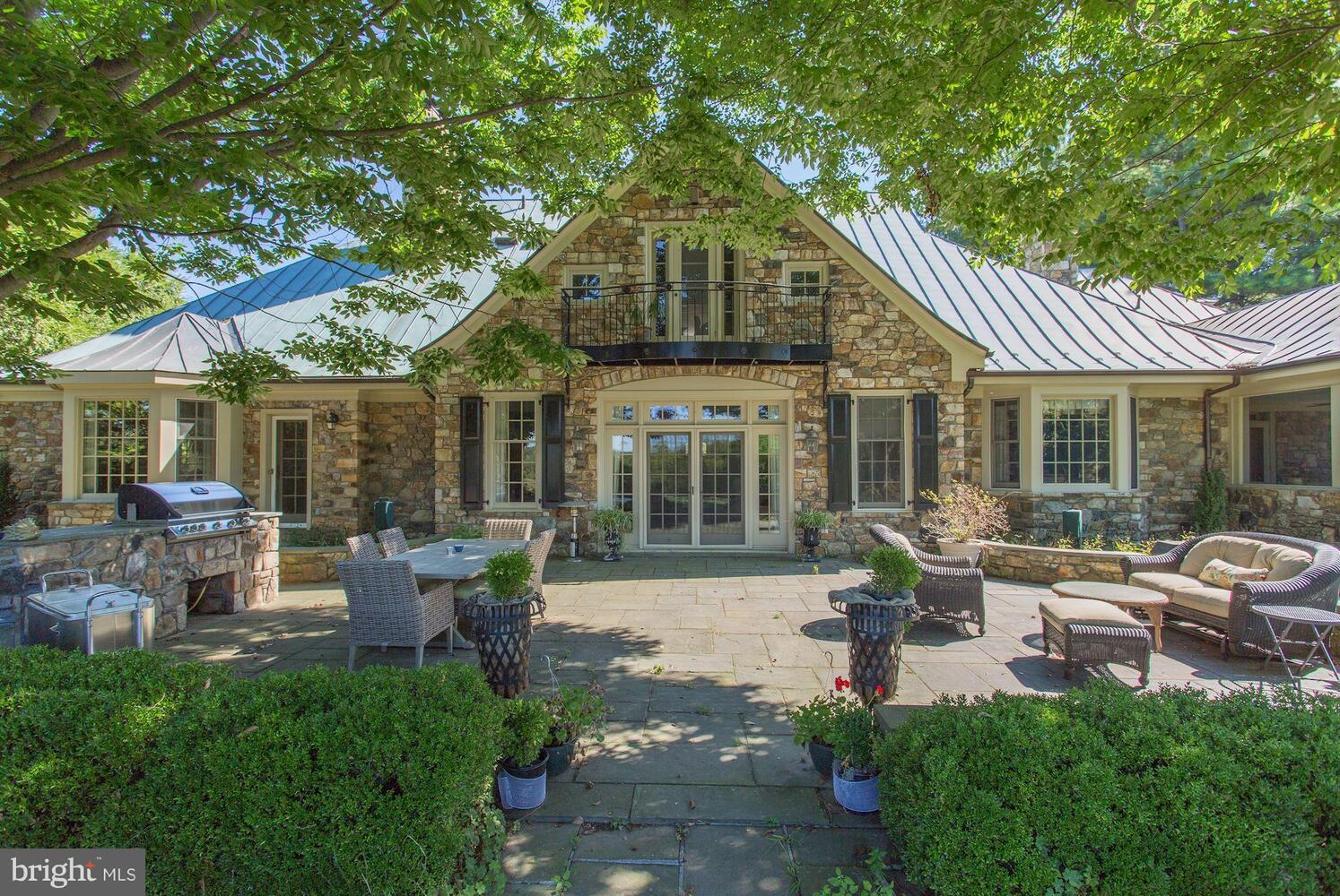 2380 Atoka Rd