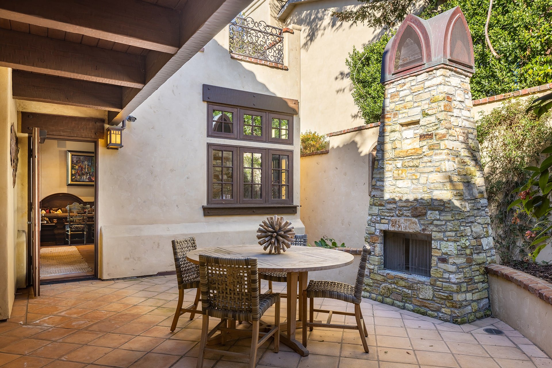Carmel Perfection - Camino Real & 8th NE Corner