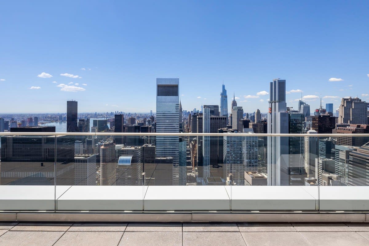 151 E 58th St, #PH50