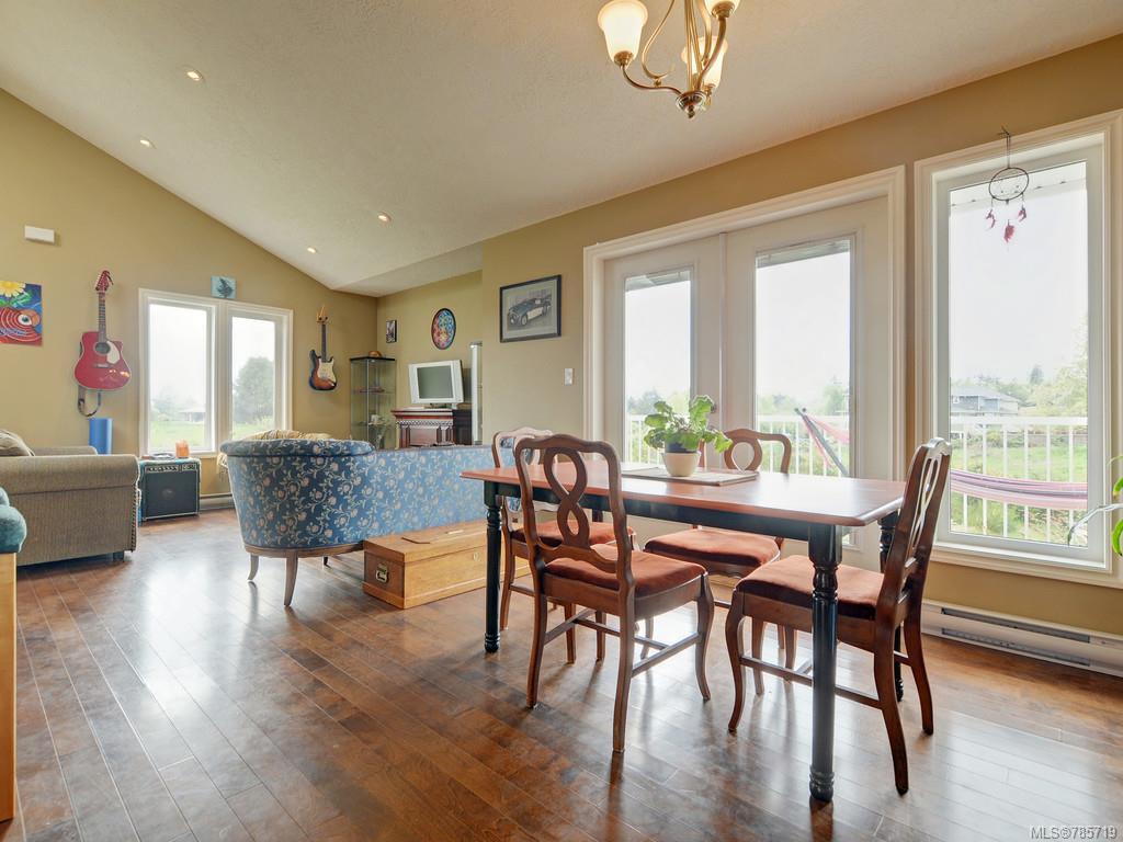 106-2038 Gatewood Rd, Sooke