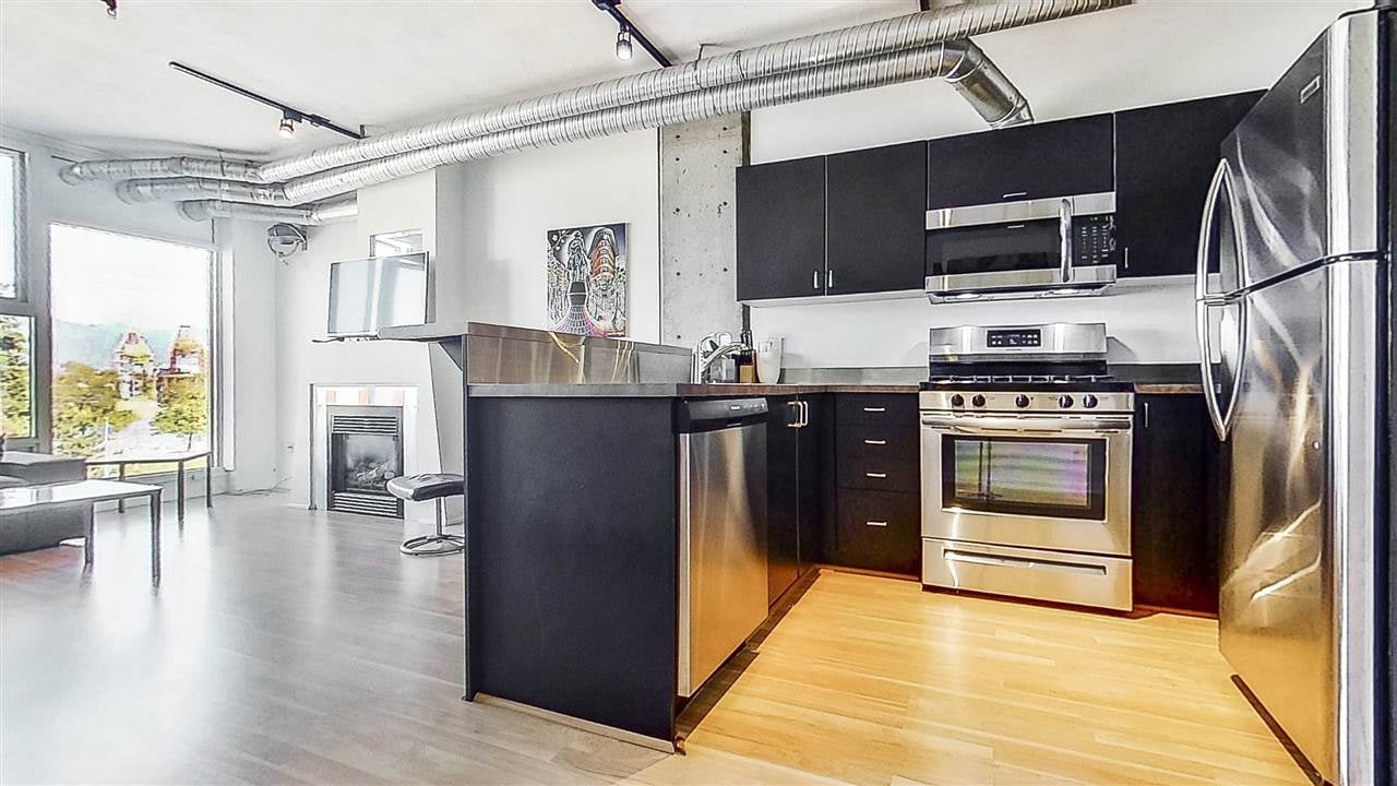 509-27 Alexander St