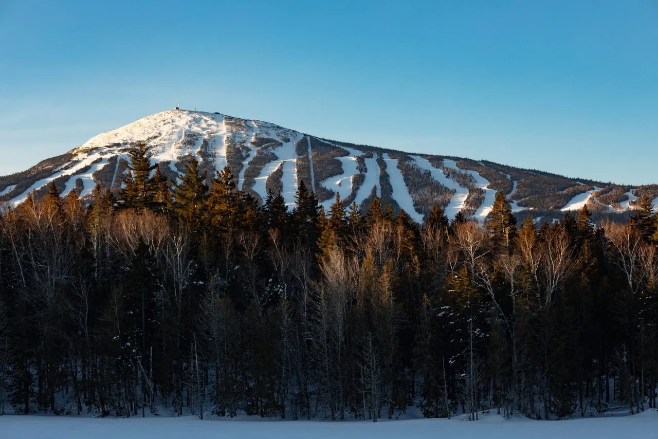 Maine Homes for Winter on the Slopes