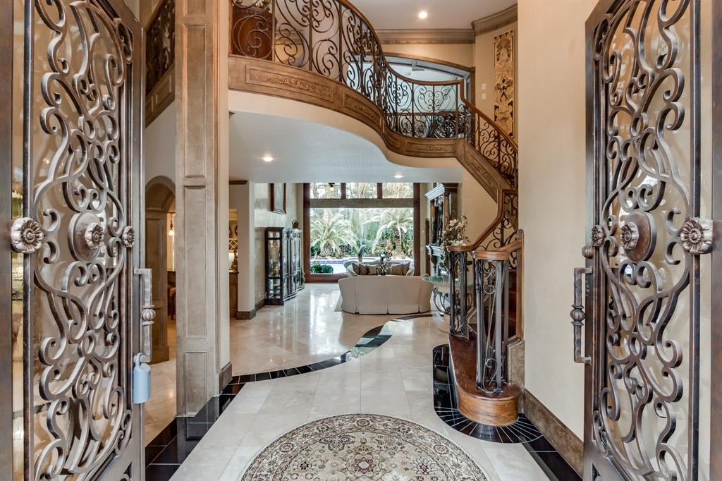 34 Benton Woods