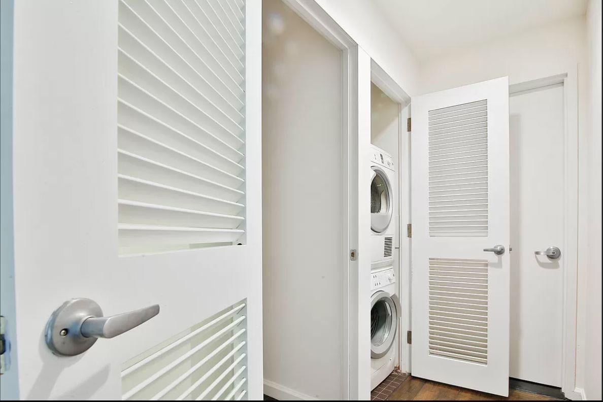 135 William Street, Apt 10-A
