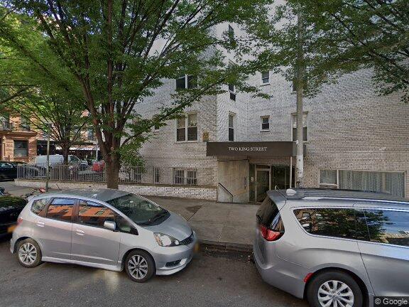 2 King Street Unit: 6D
