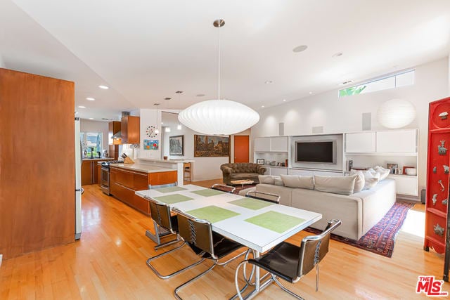 11102 Pickford Way