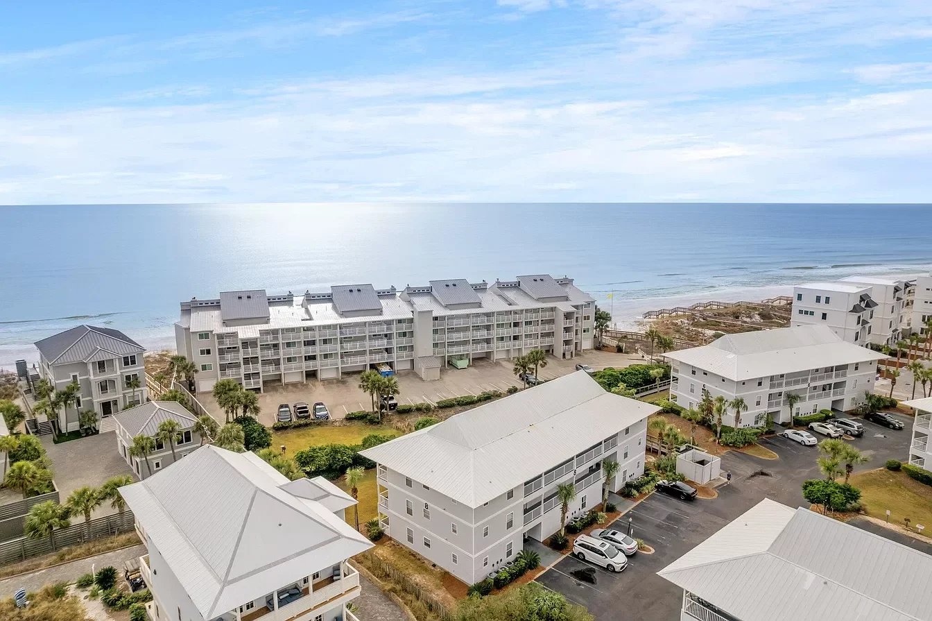 11 Beachside Dr #832
