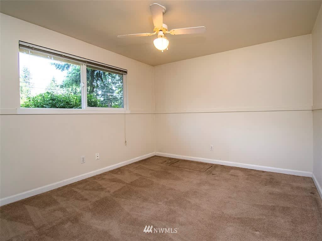 20005 95th Pl NE