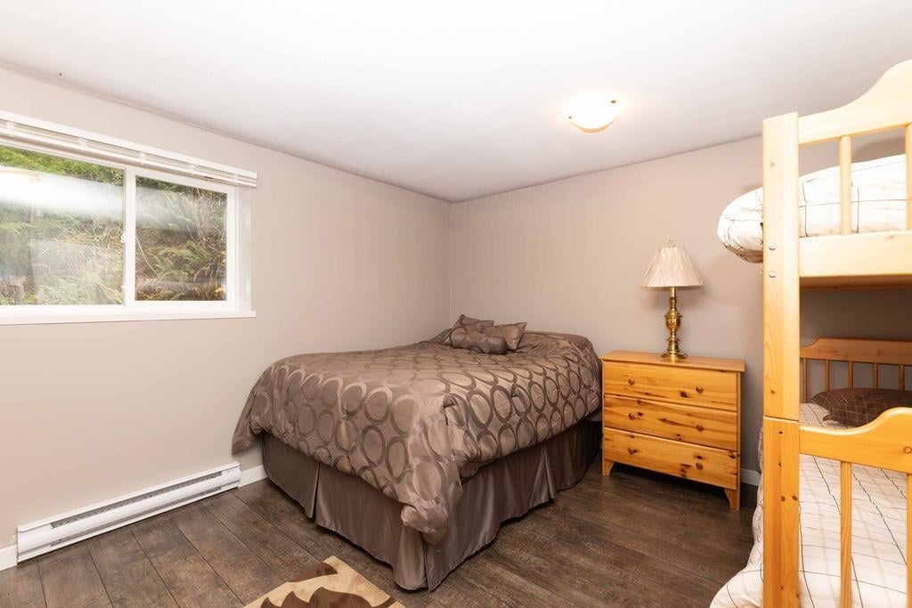 12815 Sunshine Coast Hwy