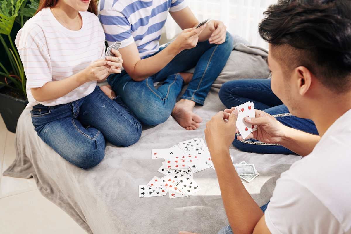 Tips to Throwing a Housewarming Party