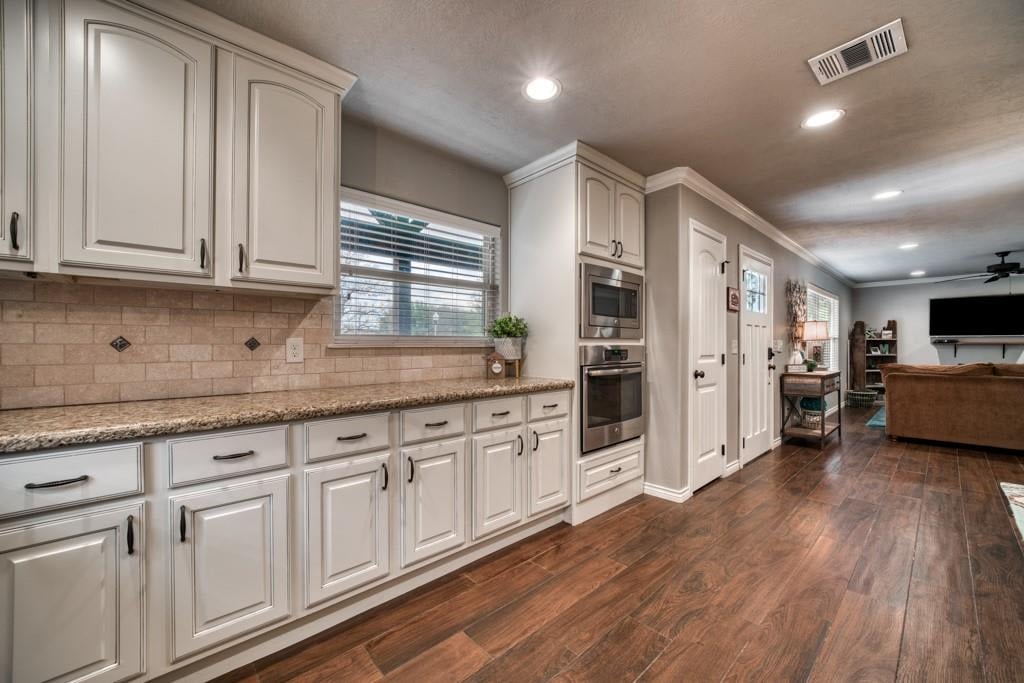 704 Highlands St College Station, Tx 77840