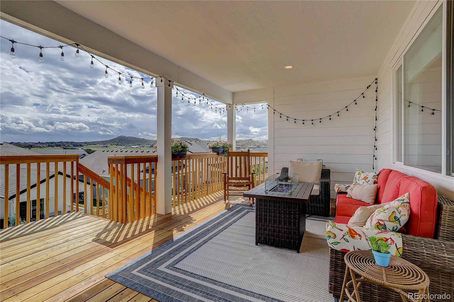 6898 Petunia Pl