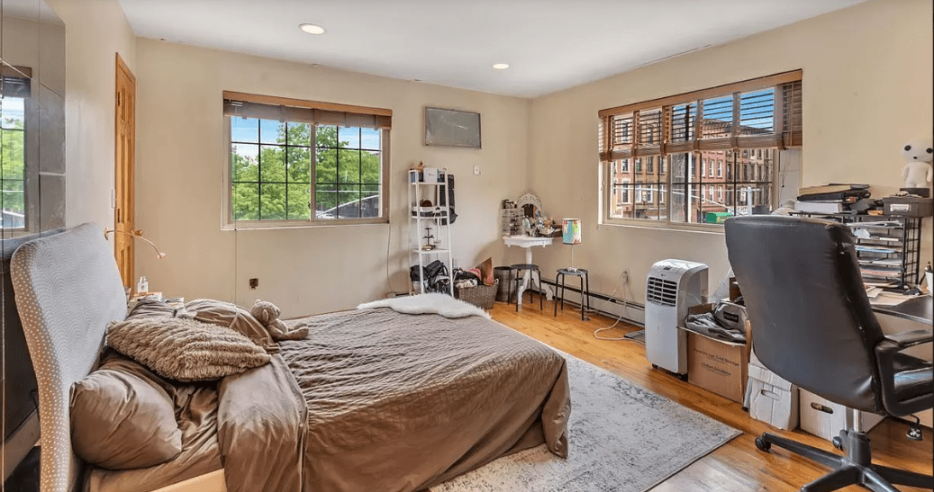281 Lexington Ave Unit: 2