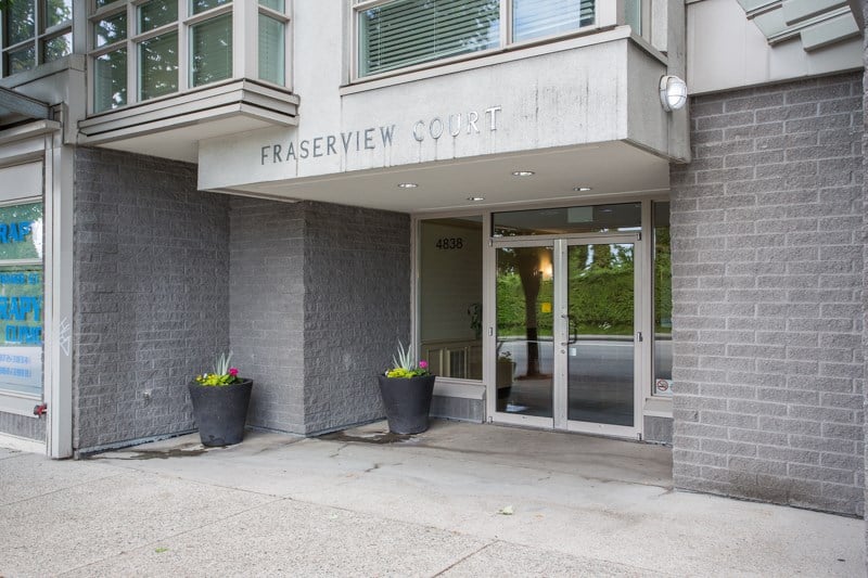 302-4838 Fraser St