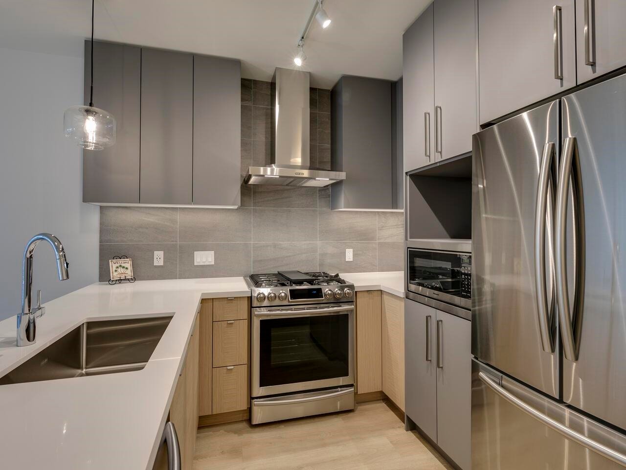 102-603 Regan Ave