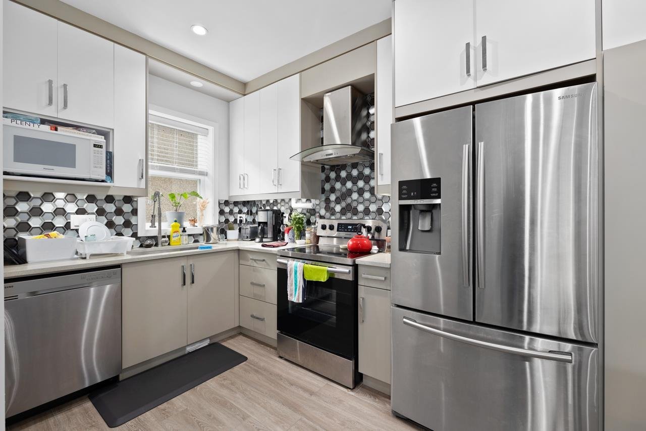 3143 Glen Dr