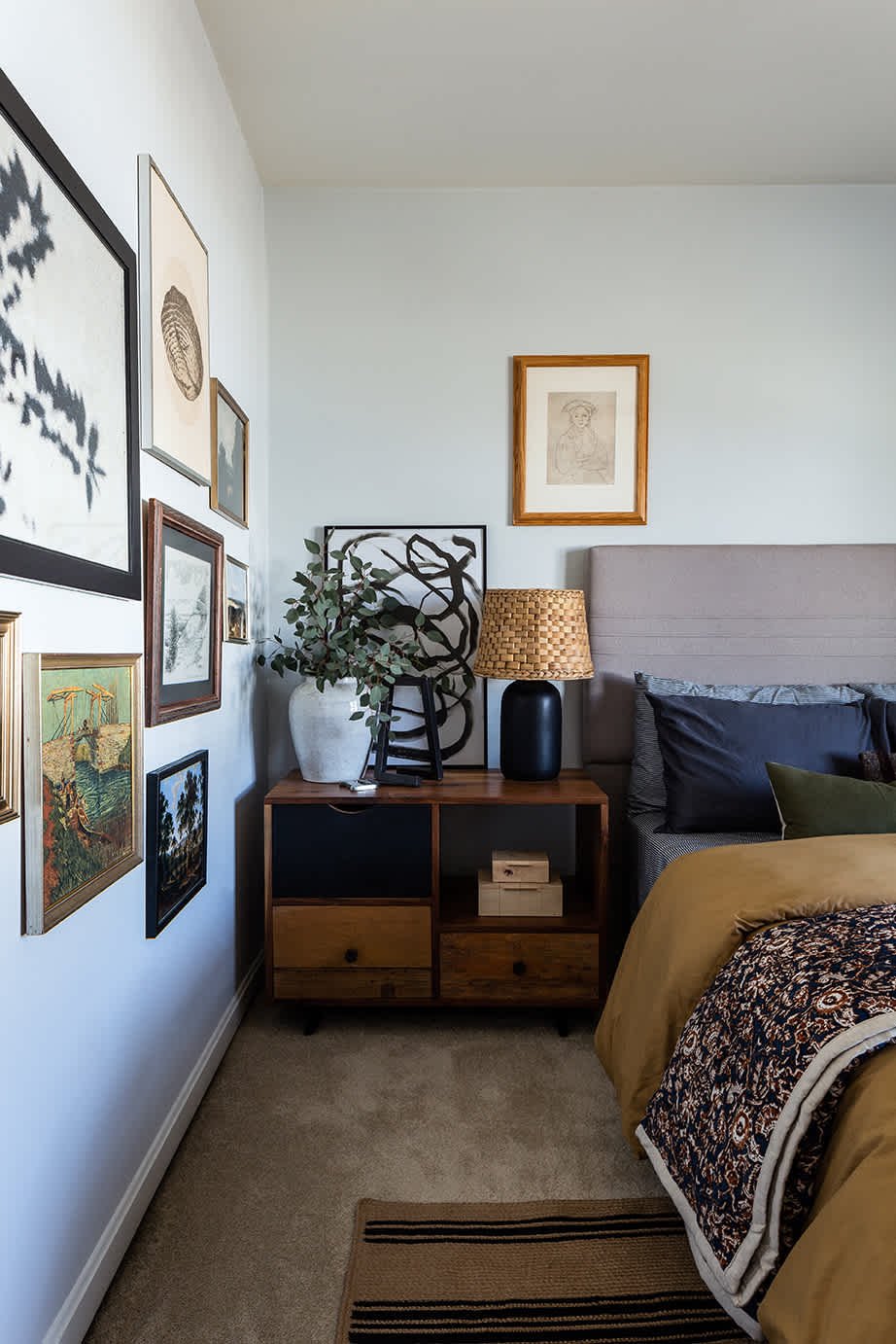 House Tour: Portraits and Plaids