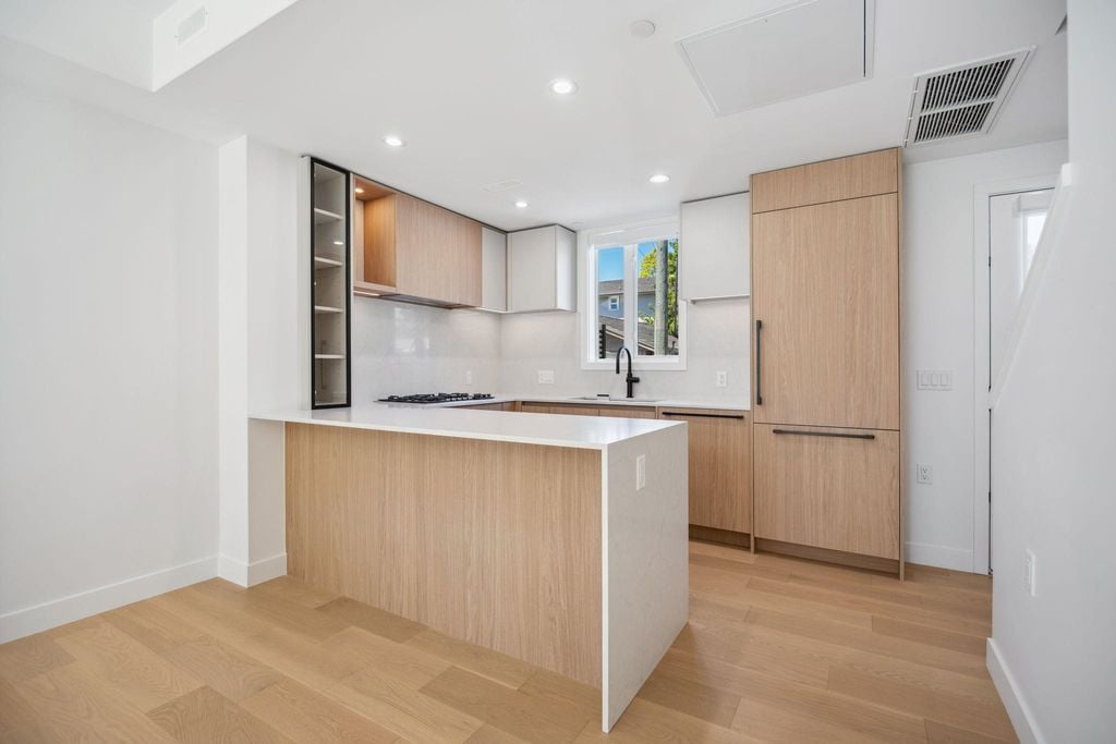 725 W 49 Avenue 123, Vancouver