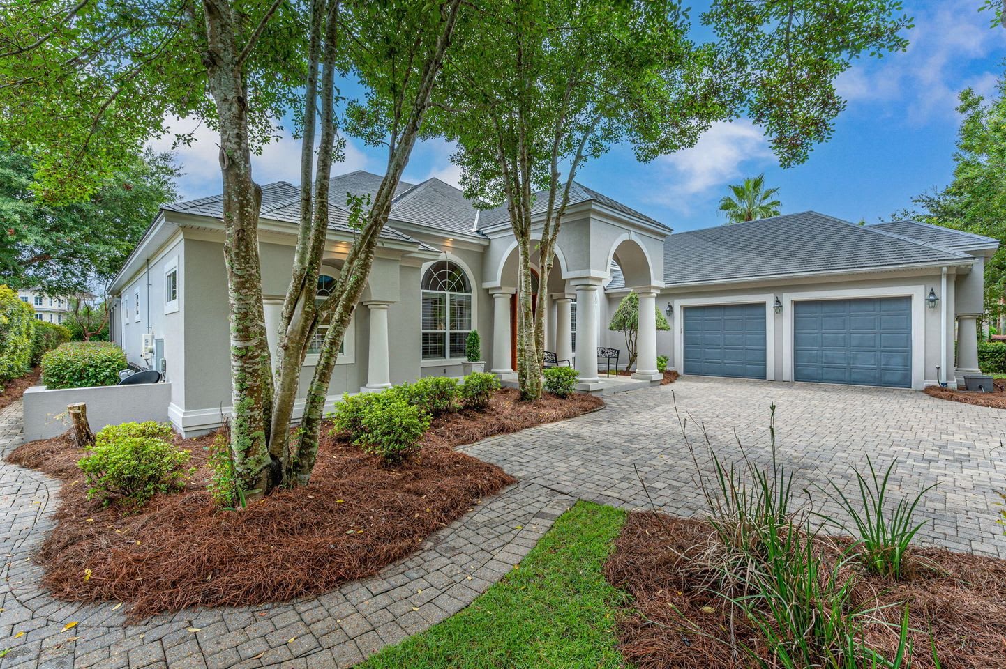 6290 Augusta Cove