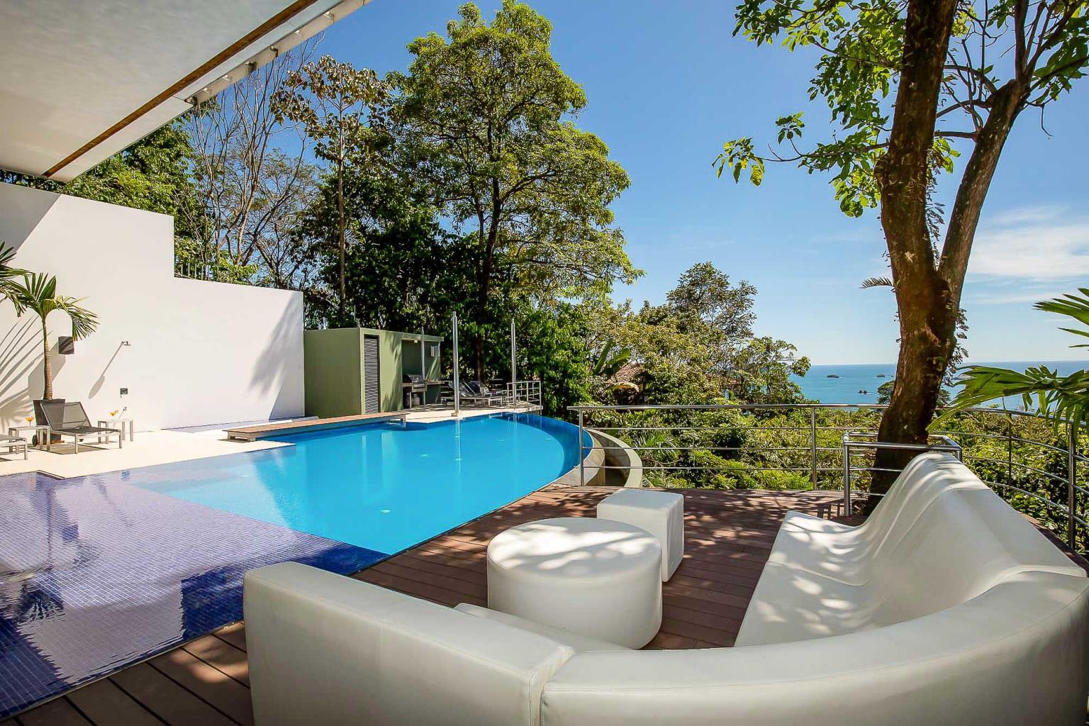 A Modern Masterpiece Casa Elevada