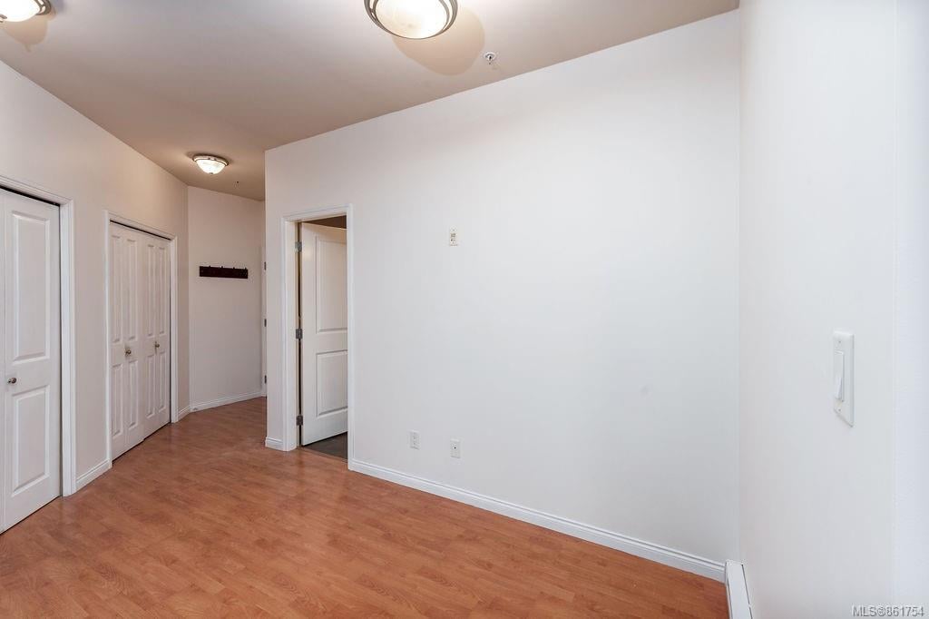 402-821 Goldstream Ave, Langford