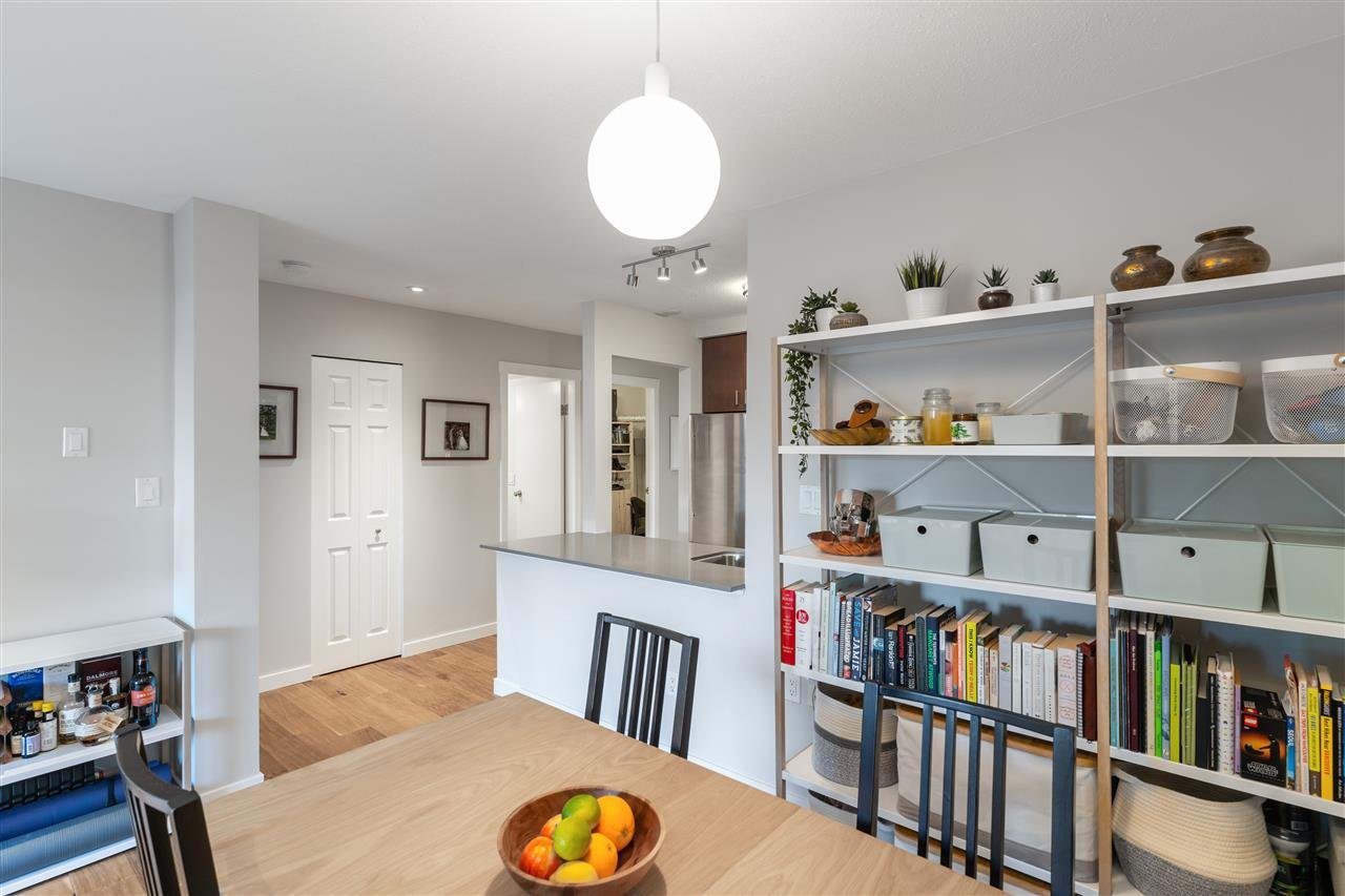 317-555 W 14th Ave