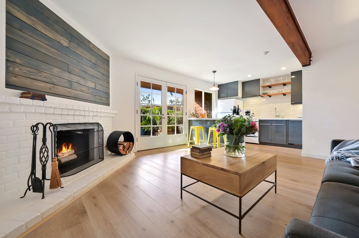 106 Stanford Way