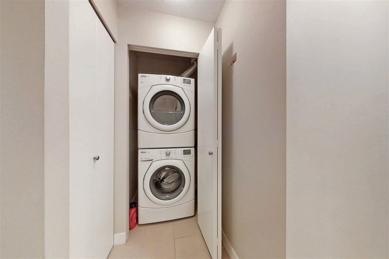 108-6800 Eckersley Rd
