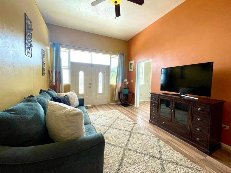 646 Brady Ghut 1 Bedroom Apartment