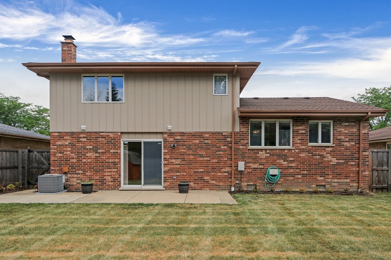 Gorgeous Home With Designer Finishes