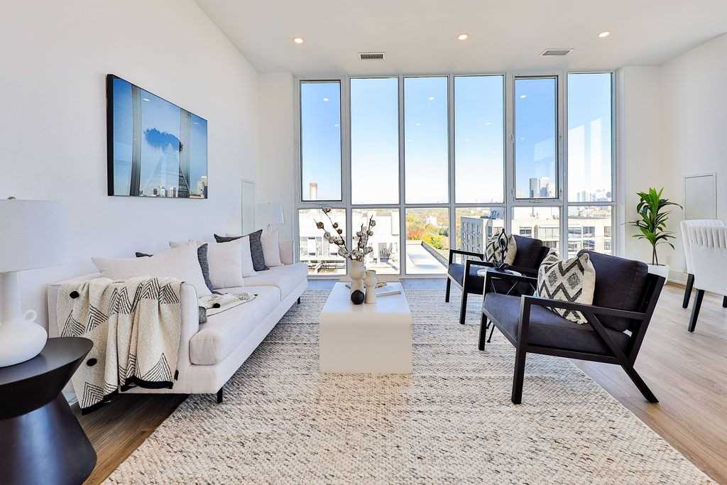 DEER PARK UPPER PENTHOUSE