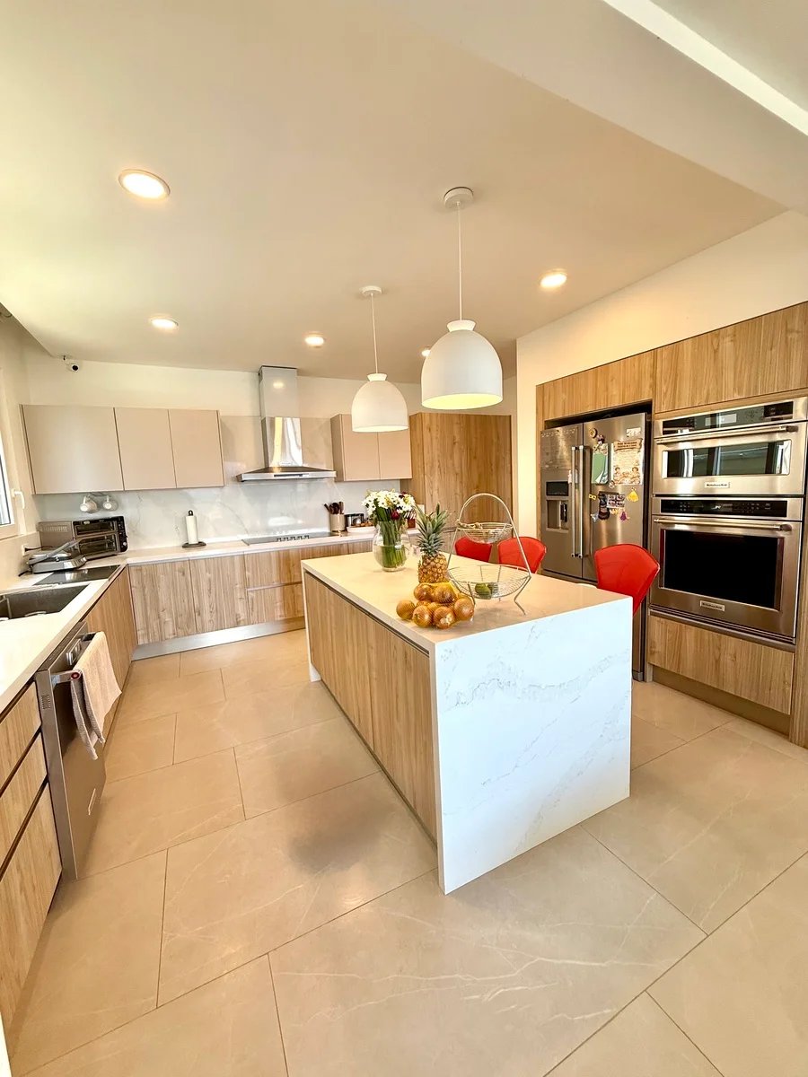 Smart View Townhouse, Escazu, San Jose