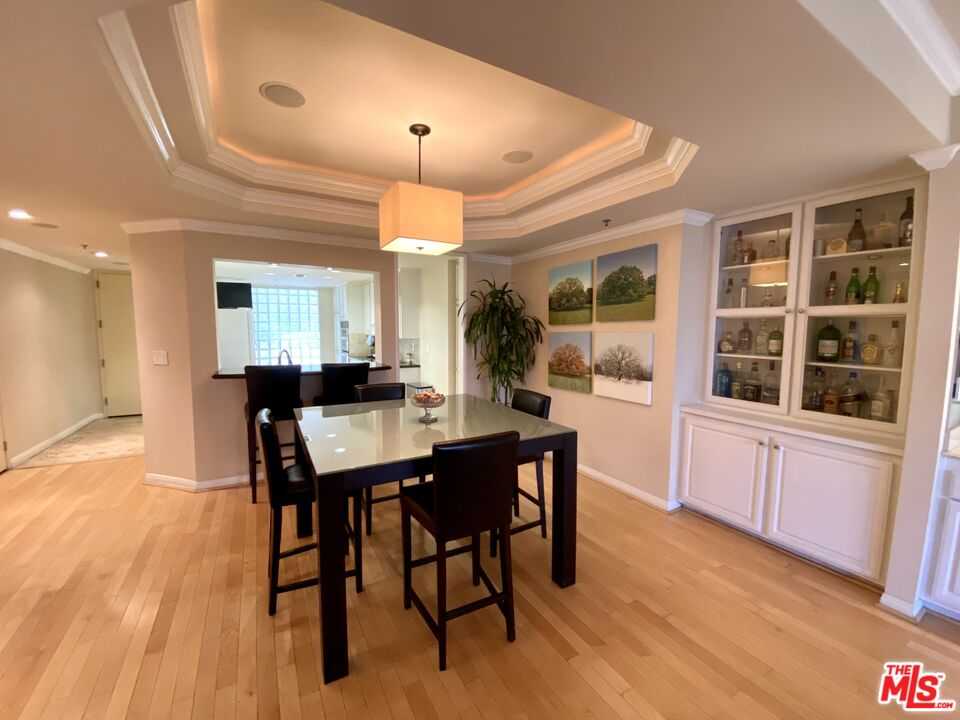 2142 Century Park Ln Apt 105