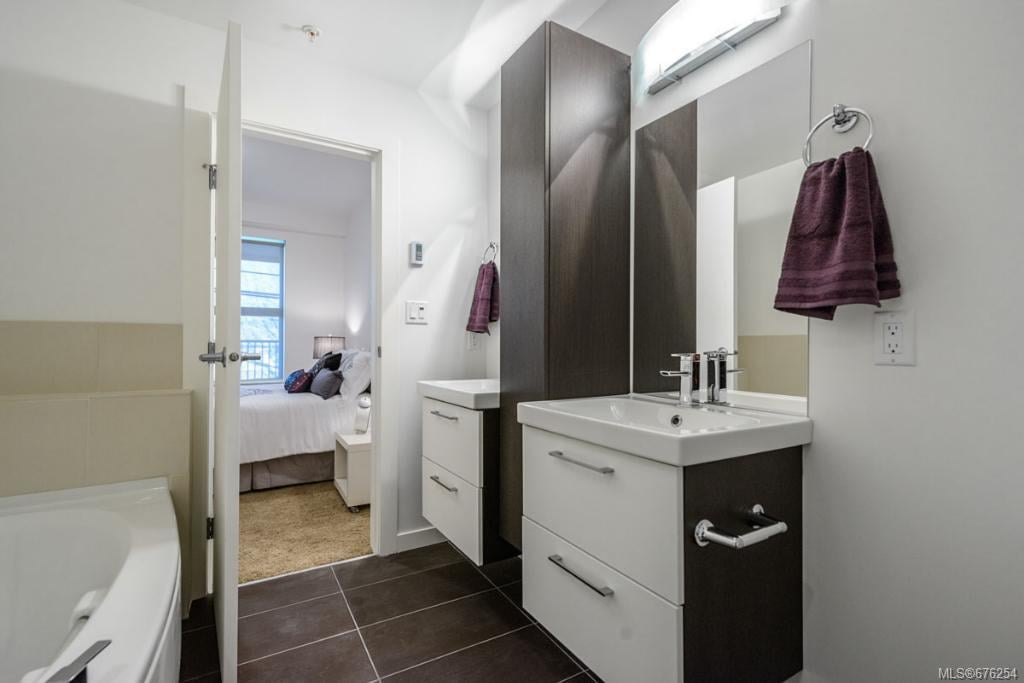 334-2871 Jacklin Rd