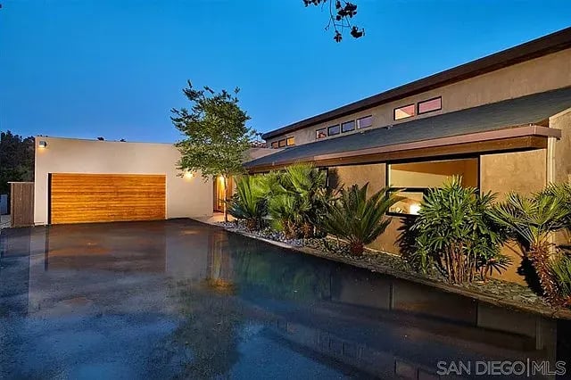 2255 Country Rd Fallbrook