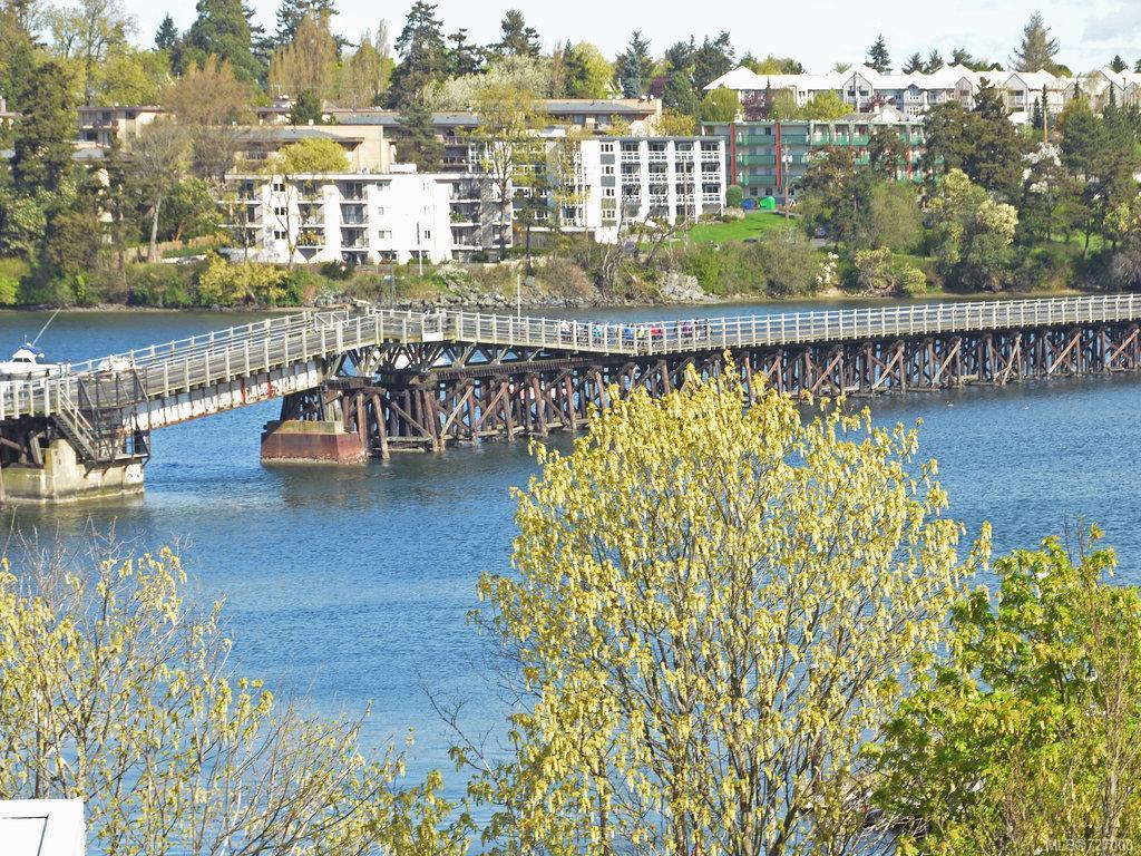 408-90 Regatta Landing