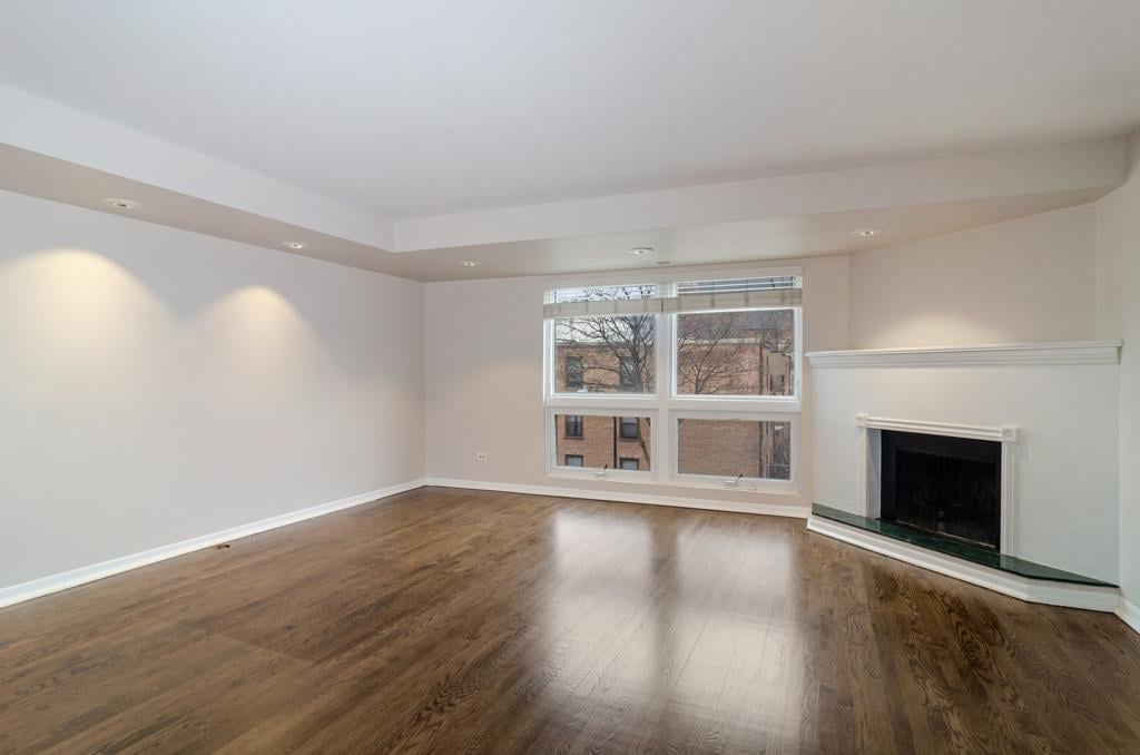 1646 N Mohawk St, #B