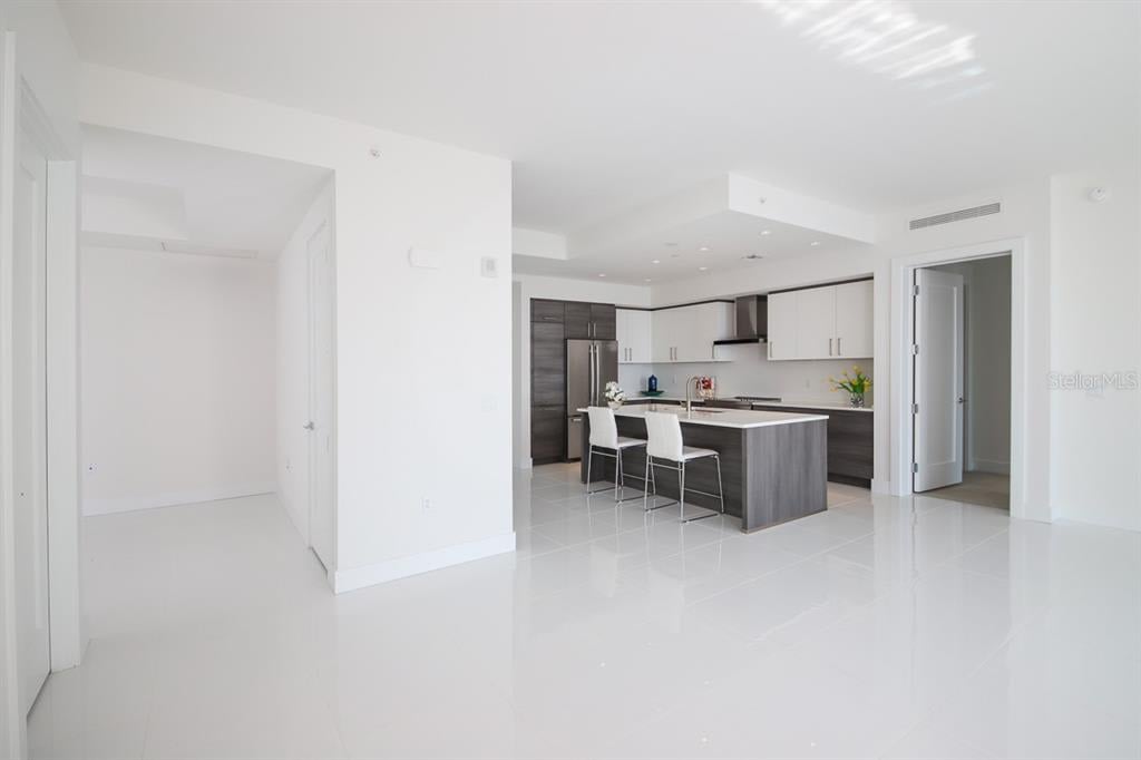 111 S Pineapple Ave Unit 812