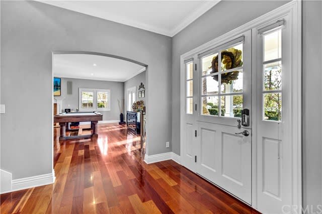 296 E Bay, Costa Mesa