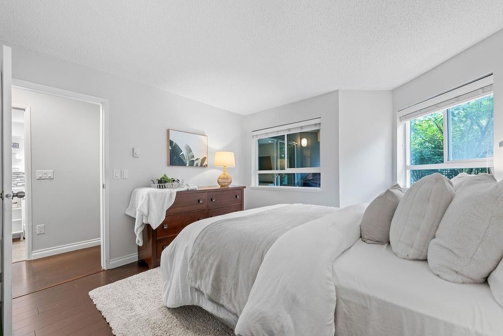 104-1345 W 4th Ave