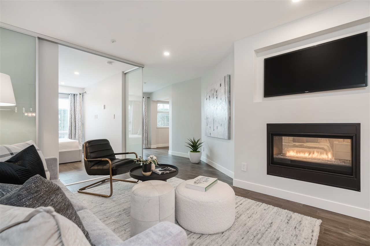 G03-1823 W 7th Ave