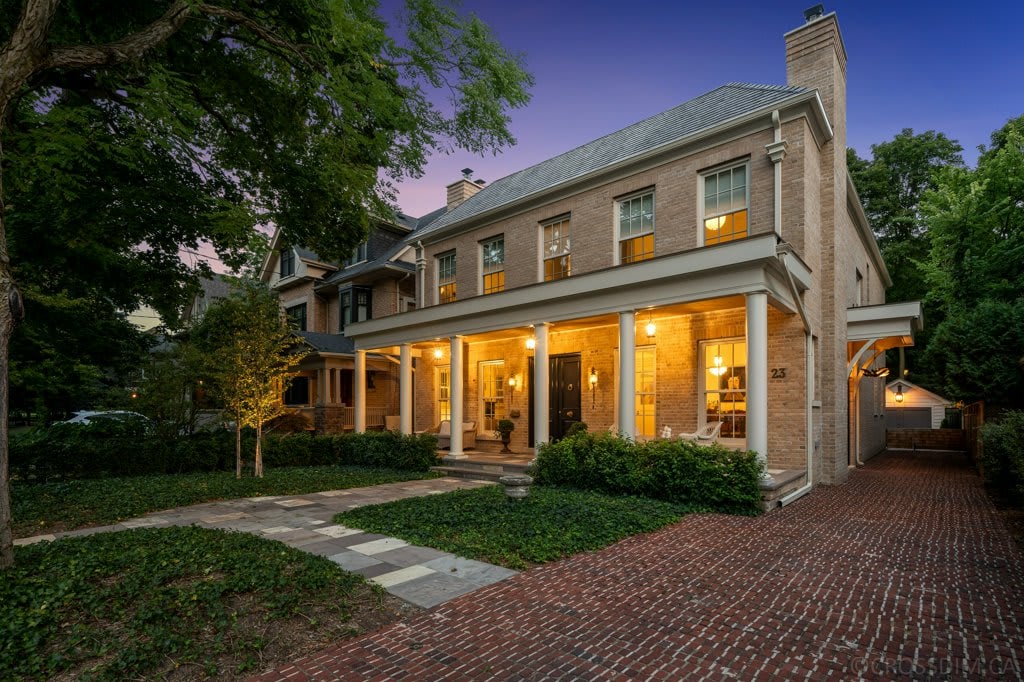 Centrally Nestled In Lytton Park