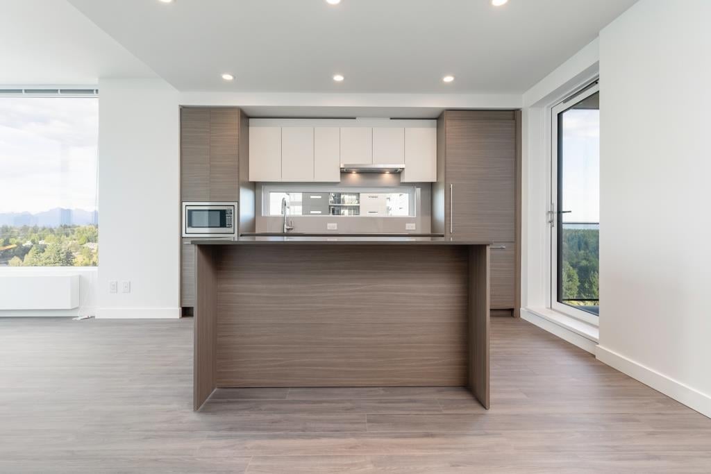 2209-13615 Fraser Hwy