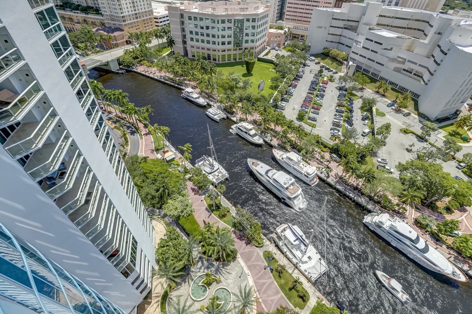 LAS OLAS RIVER HOUSE 2203