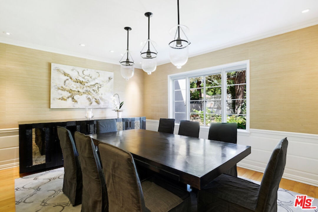 Ridge Oasis