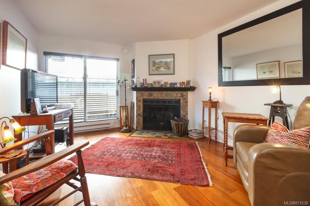 102-2520 Wark St, Victoria