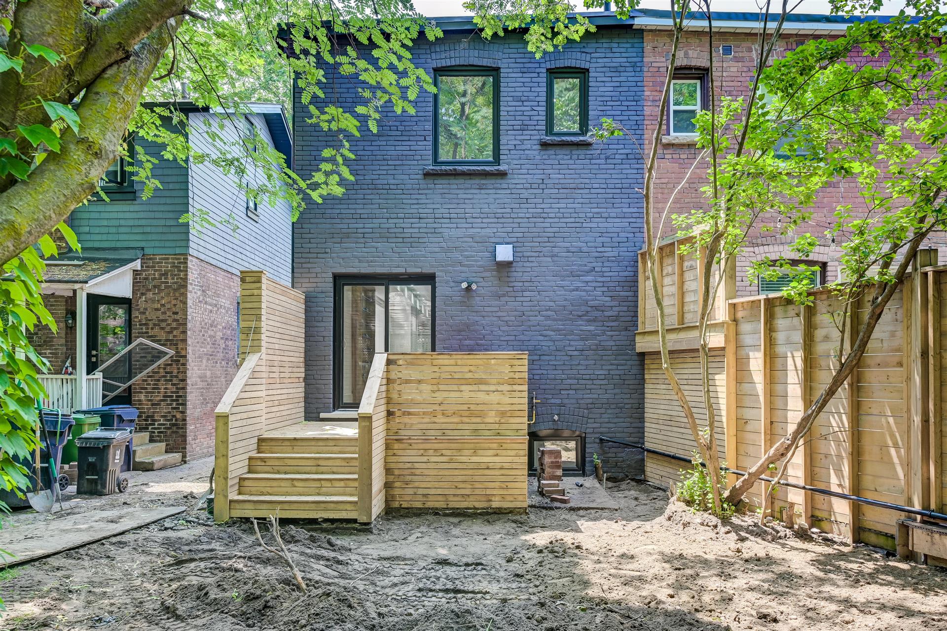 115 Bowmore Rd