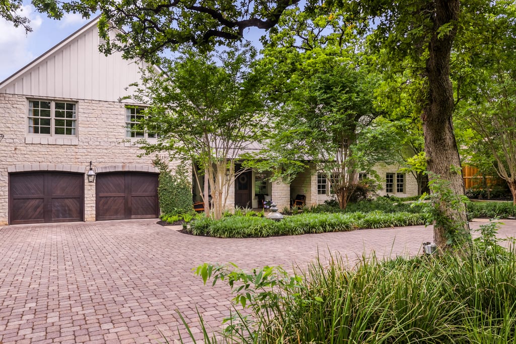 OFF MARKET | TARRYTOWN